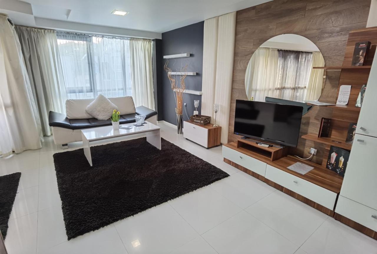 Hotel Acktion Shumen Esterno foto