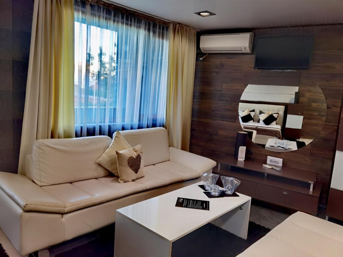 Hotel Acktion Shumen Esterno foto