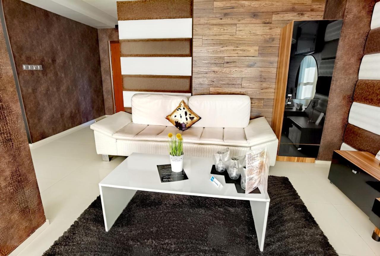 Hotel Acktion Shumen Esterno foto