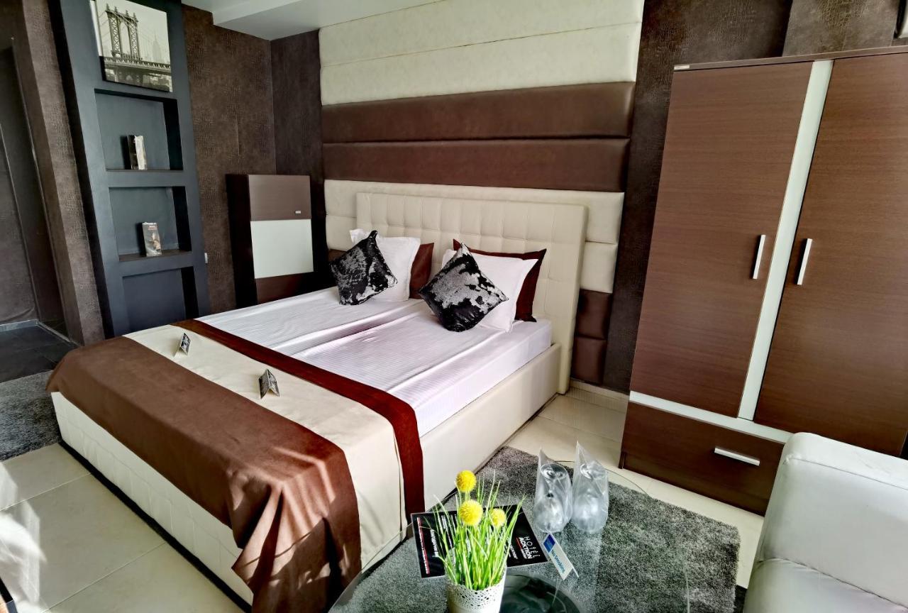 Hotel Acktion Shumen Esterno foto