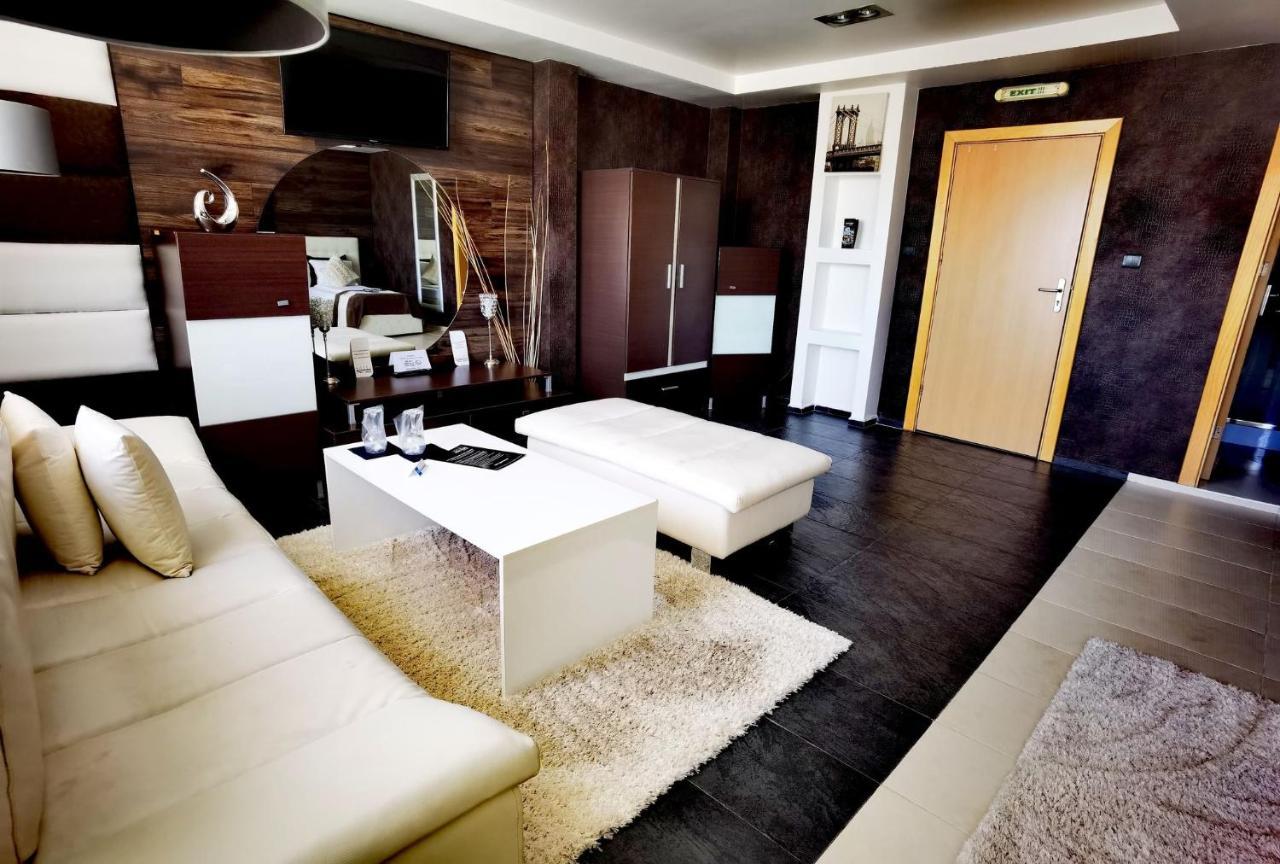 Hotel Acktion Shumen Esterno foto