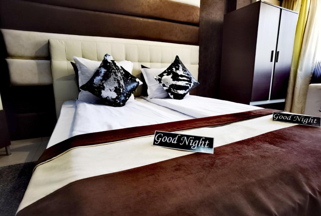 Hotel Acktion Shumen Esterno foto